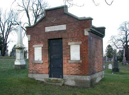 Façade of the Waddington Crypt depicting the name-stone over the front door, 2004.; Department of Planning, City of Brantford, 2004.