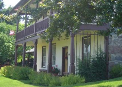 Featured is the two-storey verandah with turned posts.; Kendra Green, 2007.