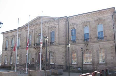 Of note are the eave brackets and arched windows.; Lindsay Benjamin, 2007.