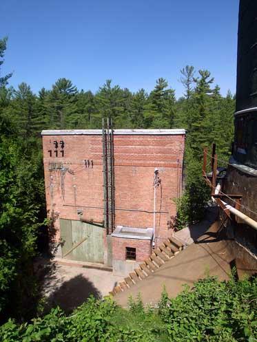 Ancienne centrale hydroélectrique Saint-Alban 2; Ministère de la Culture, des Communications et de la Condition féminine, Jean-François Rodrigue, 2004