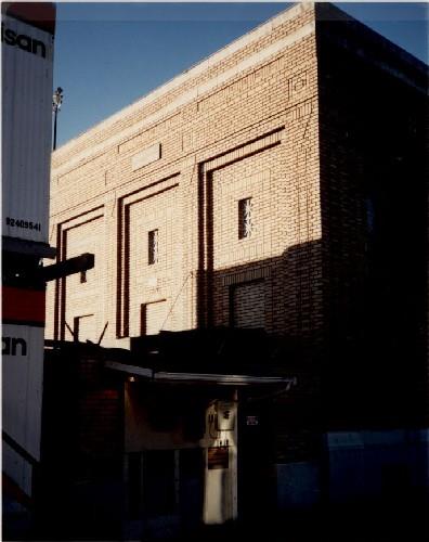 View of the Transformer House, showing the decorative brickwork, 1991.; Travaux publics Canada / Public Works Canada, 1991.