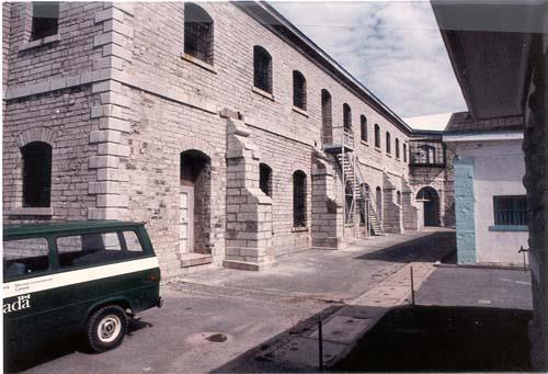 View of the South Workshop, showing the masonry construction, 1989.; Travaux publics Canada / Public Works Canada, 1989.