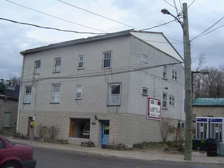 The southeastern elevation of the Commercial Hotel, 2007.; Kayla Jonas, 2007.