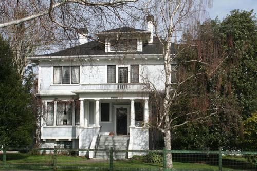 Exterior view of 1120 Faithful Street; City of Victoria, 2007