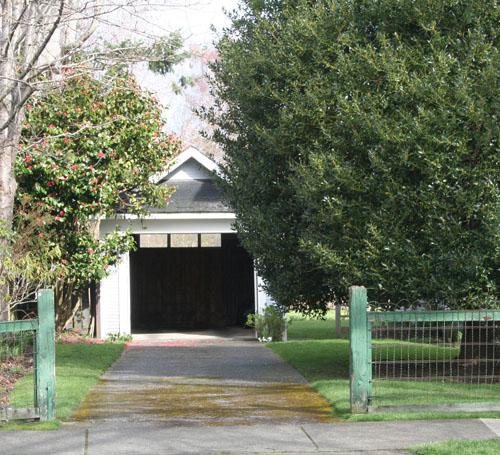 Exterior view of 1120 Faithful Street; City of Victoria, 2007