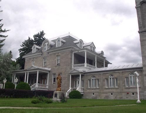 Presbytère de Sainte-Thérèse-de-Blainville; Ministère de la Culture, des Communications et de la Condition féminine, Jean-François Rodrigue, 2004