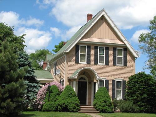 The house located at 380 Main Street; Town of Sussex