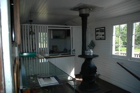 Canadian Pacific Railway Station, Paradise Valley (2006); Alberta Culture and Community Spirit, Historic Resources Management Branch