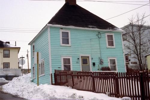 View of 15 Plank Road prior to restorations, which took place in 1995.; HFNL 2007