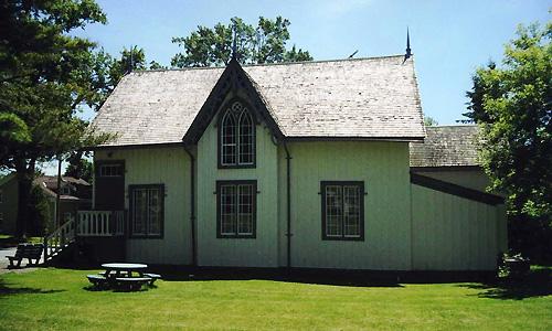 View of the north elevation including centre gable and side entrance – 2000; OHT, 2000