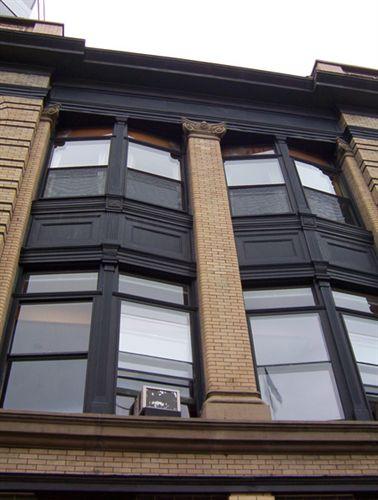 Window detail of 1724 Granville Street, Halifax, NS, 2008.; Heritage Division, NS Dept. of Tourism, Culture and Heritage, 2008