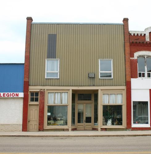 Primary elevation, from the east, of the Murphy Block, Carberry, 2008; Historic Resources Branch, Manitoba Culture, Heritage, Tourism and Sport, 2008