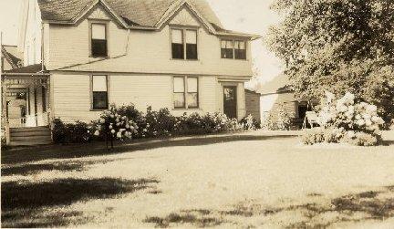 Early photograph; Frank Campbell