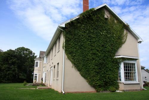 Showing side elevation; Images East Photography, 2008