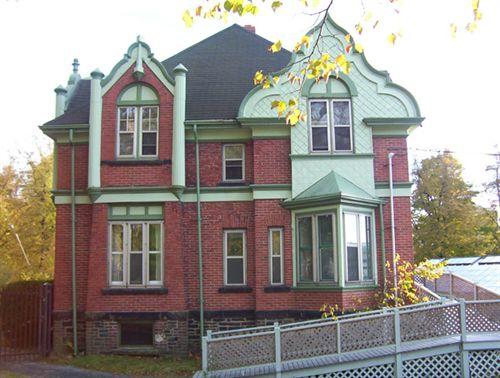 Side elevation, 1606 Bell Road, Halifax, NS, 2008.; Heritage Division, NS Dept. of Tourism, Culture and Heritage, 2008