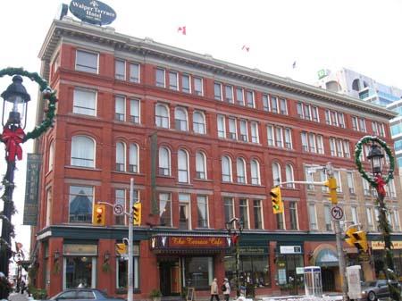 West elevation of the hotel depicting its detailed fenestration, 2007.; Lindsay Benjamin, 2007.