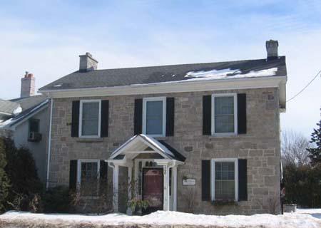 North façade of 240 Union Street West, 2007.; Kayla Jonas, 2007.