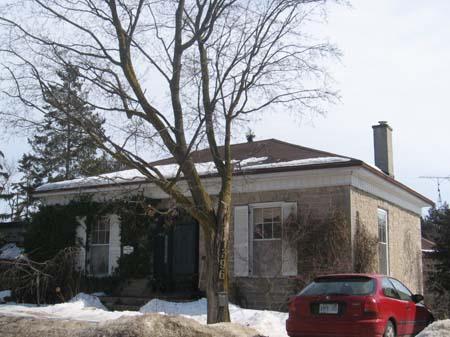 North and west elevations of 396 St. Andrew Street East, 2007.; Lindsay Benjamin, 2007.