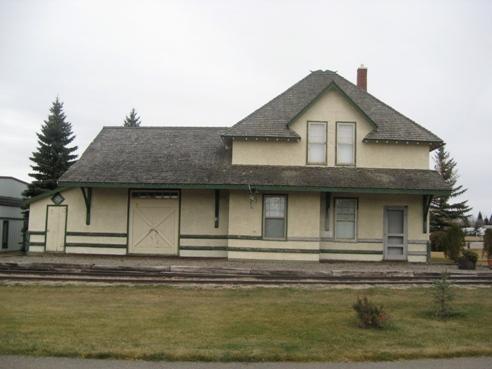 Former Canadian Northern Railway Station, Waldheim, 2008; Robertson, 2008