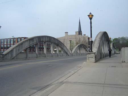 Of note are the two 94 feet spans and the 8 foot wide sidewalk.; Kayla Jonas, 2007.