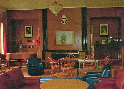 Interior view of Building 1, 1997.; Department of National Defence / Ministère de la Défense nationale, 1997