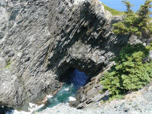 View looking down into the Arch opening, showing the pool. Photo taken June 2008.; Deborah O'Rielly/ HFNL 2008