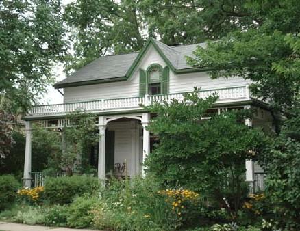 Of note is the clapboard construction and symmetrical composition.; Martina Braunstein, 2007.