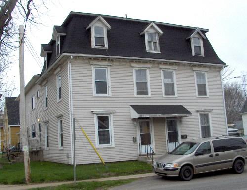 Showing southwest elevation; City of Charlottetown, Natalie Munn, 2008