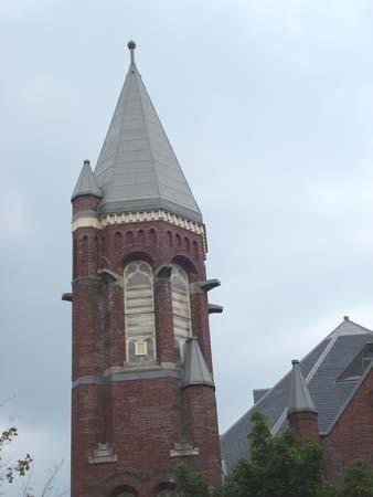 Featured is the southwest corner tower with projecting gutter spouts.; Martina Braunstein, 2007.