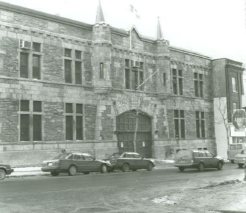General view of the Armoury, 1993.; Ministère de la Défense nationale / Department of National Defence, 1993.