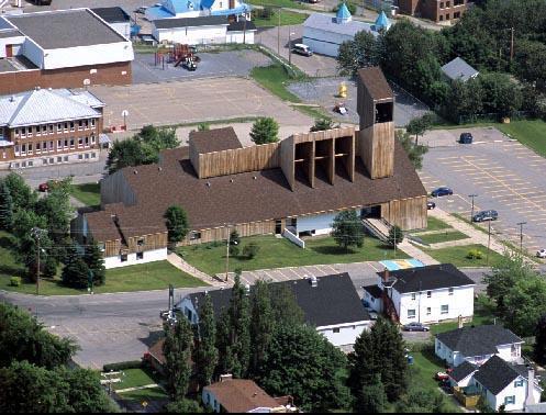 Cathédrale du Christ-Roi; Ministère de la Culture, des Communications et de la Condition féminine, Pierre Lahoud, 2004