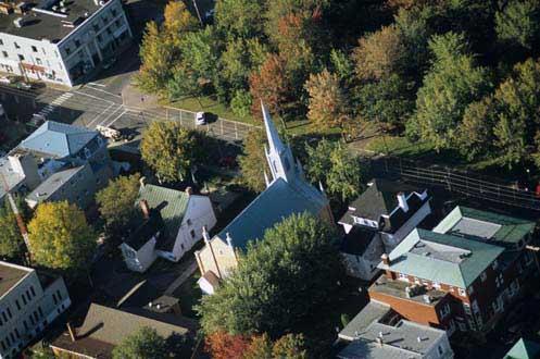 Église Christ Church; Ministère de la Culture, des Communications et de la Condition féminine, Pierre Lahoud, 2004