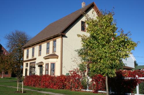 Showing side elevation; Province of PEI, Donna Collings, 2007