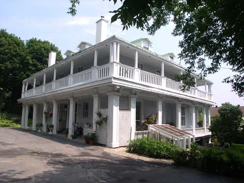 Maison Braemar; Ministère de la Culture, des Communications et de la Condition féminine, Jean-François Rodrigue, 2004