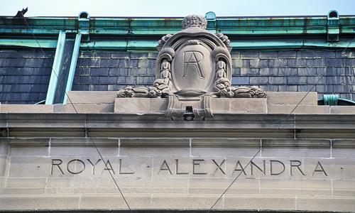 Detail view of Royal Alexandra Theatre showing the exterior detailing loosely following the Louis XVI style, 1993.; Parks Canada Agency / Agence Parcs Canada, J Butterill, 1993.