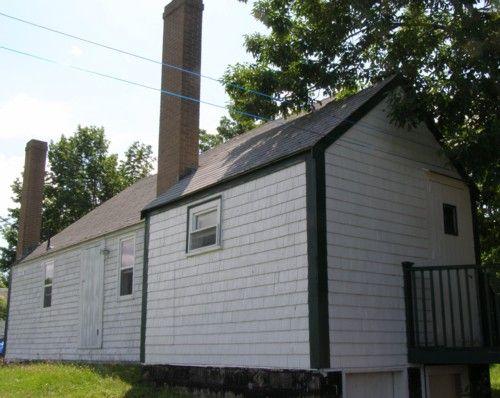 Rear elevation including side addition, Rafuse Hennigar Home, Chester Grant, Nova Scotia, 2008.; Heritage Division, Nova Scotia Department of Tourism, Culture and Heritage, 2008.
