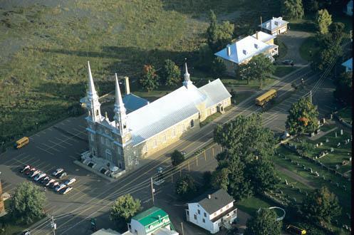Église de Notre-Dame-de-Bon-Secours; Ministère de la Culture, des Communications et de la Condition féminine, Pierre Lahoud, 2004