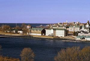 General view of Point Frederick Buildings, showing the designated peninsula, 1994.; Parks Canada Agency / Agence Parcs Canada, J. Butterill, 1994.
