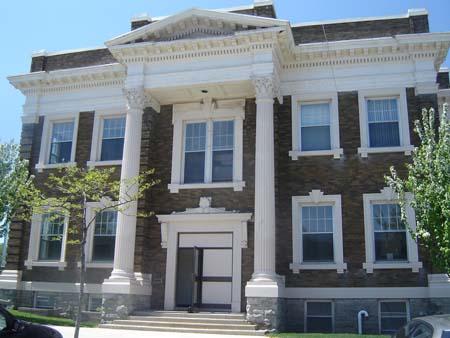 Featured is the façade with pilasters and pediments.; Martina Braunstein, 2007.