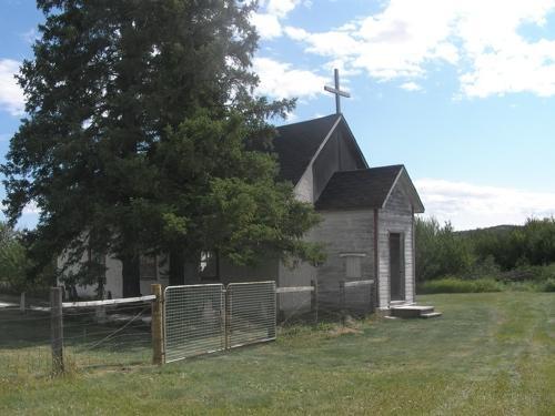 Anglican Church, featuring landscaped grounds; Fedyk, 2008