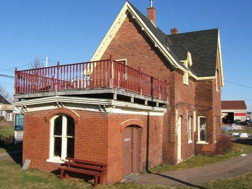 West side, Pugwash Train Station, Pugwash, NS, 2009.; Heritage Division, NS Dept of Tourism, Culture and Heritage, 2009