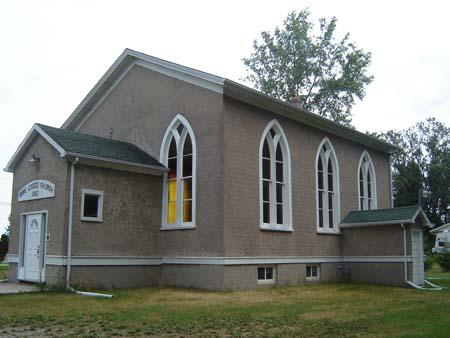 Of note are the symmetrically placed double lancet windows.; Martina Braunstein, 2007.