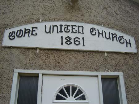 Featured is the sign above the front entrance that commemorates the date of construction.; Martina Braunstein, 2007.