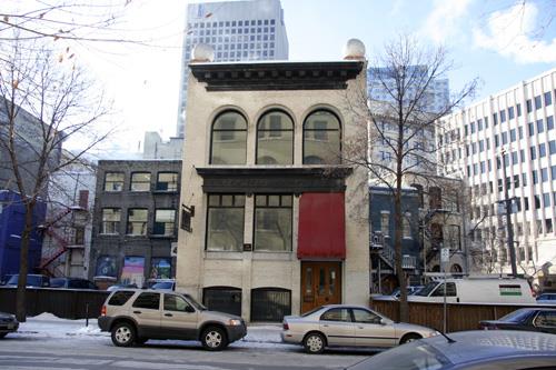 Contextual view, from the north, of the Chatfield Distributors Building, Winnipeg, 2006; Historic Resources Branch, Manitoba Culture, Heritage and Tourism, 2006