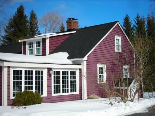 Side elevation, including rear addition, 674 Main Street, Mahone Bay, NS, 2009.; Heritage Division, NS Dept. of Tourism, Culture and Heritage, 2009