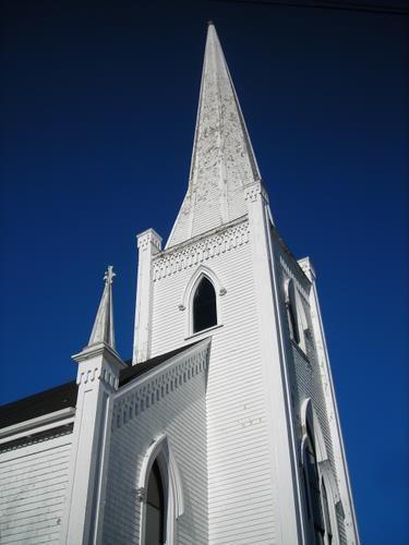 Steeple of the United Baptist Church, Mahone Bay, NS, 2009.; Heritage Division, NS. Dept. of Tourism, Culture and Heritage, 2009