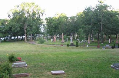 View of Mount Hermon Cemetery, showing the original layout of roadways and Picturesque viewplanes, 2005.; Parks Canada Agency / Agence Parcs Canada, Rhona Goodspeed, 2005.