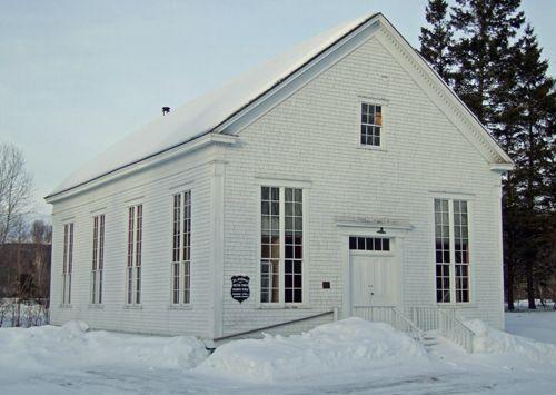Front and side elevations, St. Andrew's Church, Baddeck Forks, NS, 2009.; Dept. of Tourism, Culture and Heritage, Province of Nova Scotia, 2009