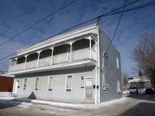 Hôtel Klondike; Ministère de la Culture, des Communications et de la Condition féminine, Jean-François Rodrigue, 2005