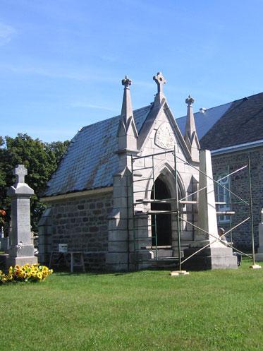 Chapelle funéraire Montour-Malhiot; Ministère de la Culture, des Communications et de la Condition féminine, Jean-François Rodrigue, 2008